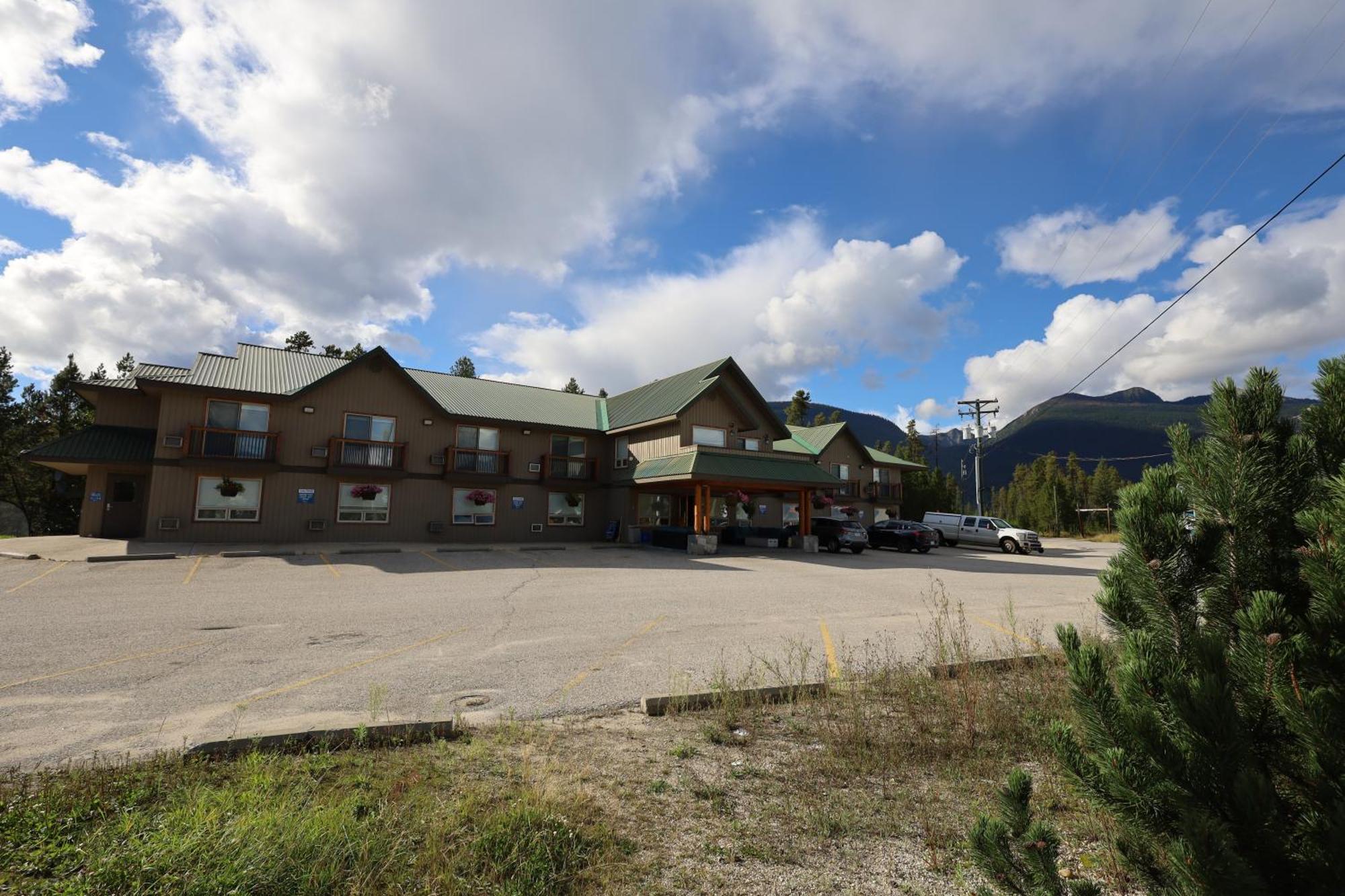 Glacier Mountain Lodge Блю-Ривер Экстерьер фото