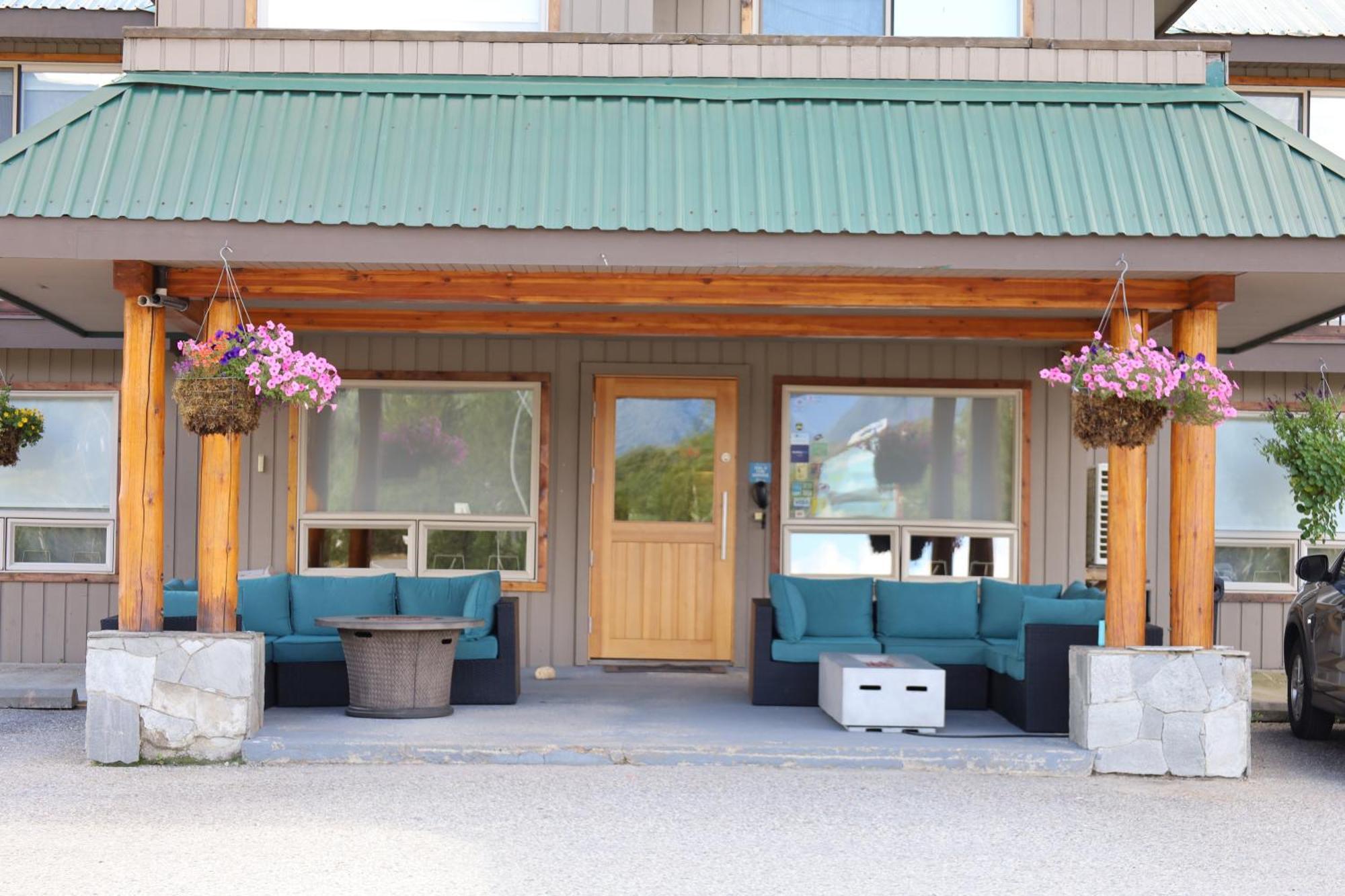Glacier Mountain Lodge Блю-Ривер Экстерьер фото