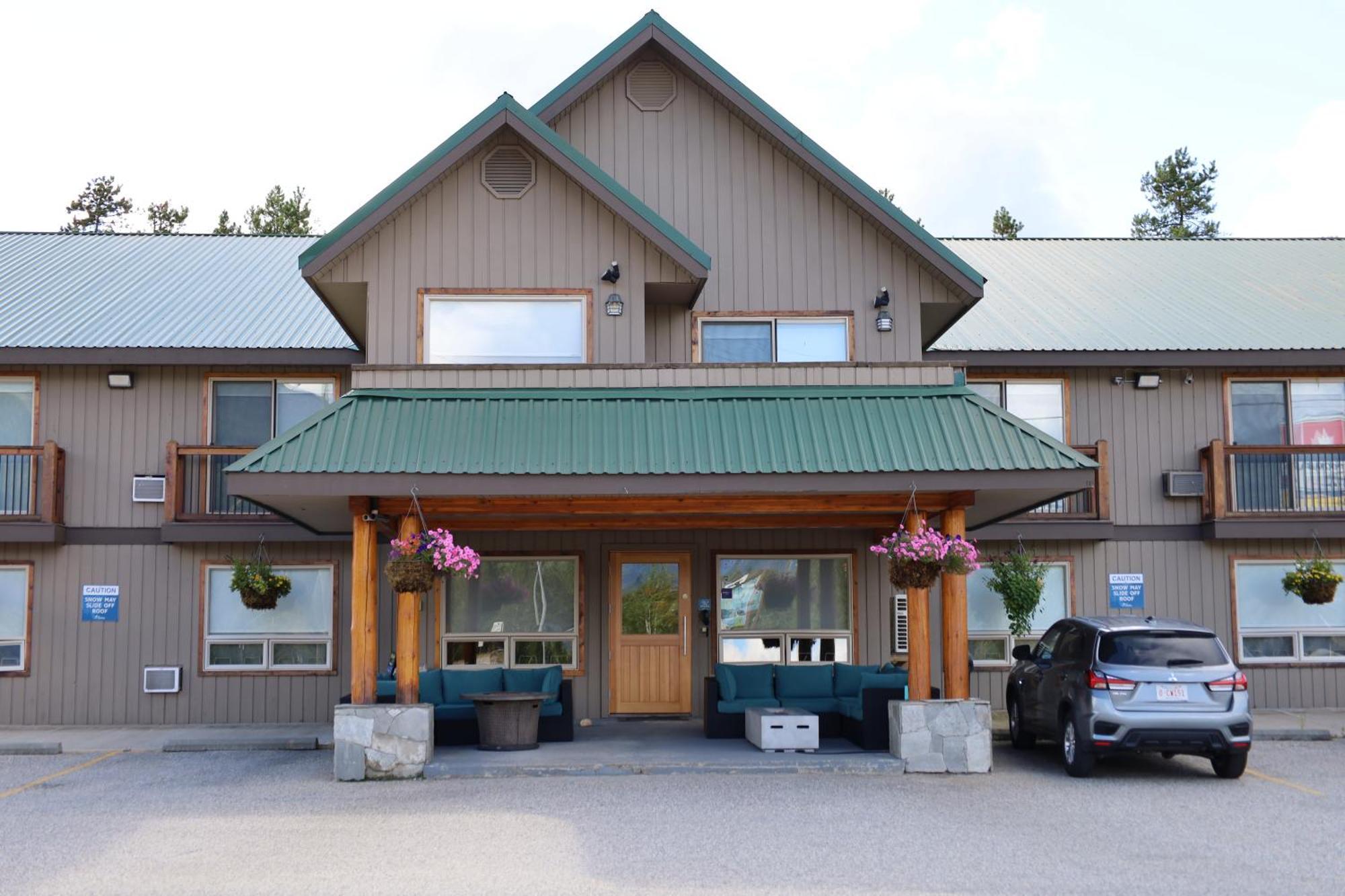 Glacier Mountain Lodge Блю-Ривер Экстерьер фото